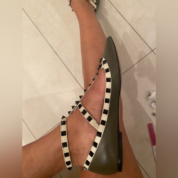 Valentino rockstud Flat Shoes size 39 - Picture 9 of 15